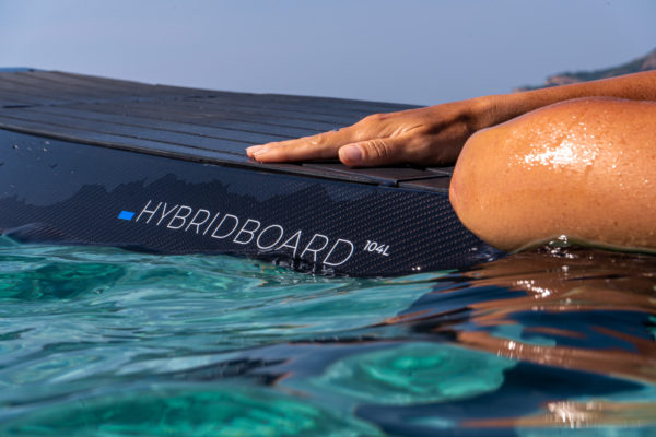 SCUBAJET Performance Series Hybridboard_in the water with close up